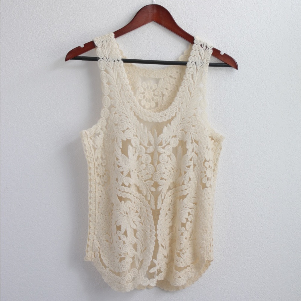 Knit Cream Embroidered Top no tag